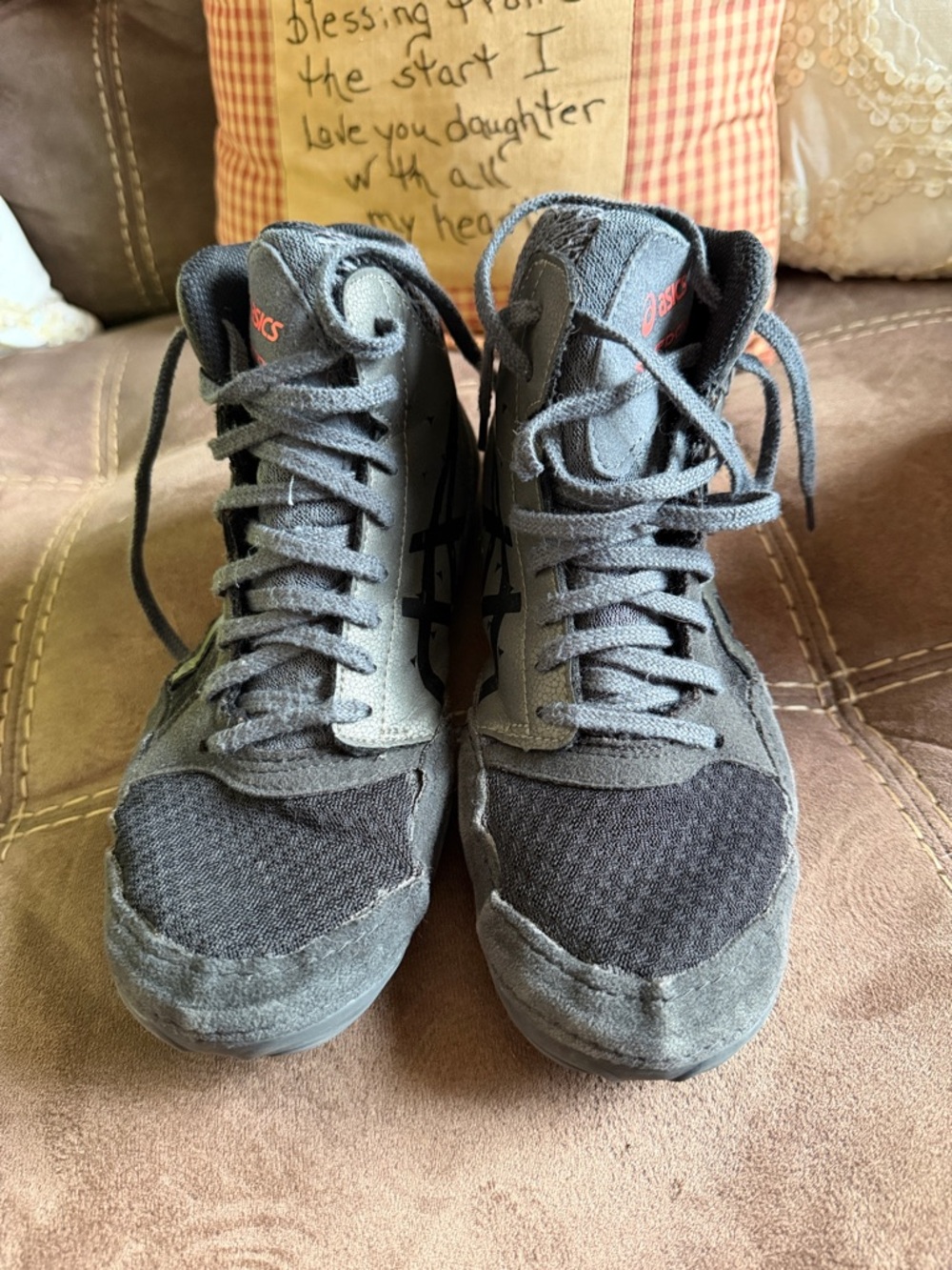 Asics wrestling shoes